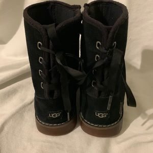 LiL Girl UGG boots with laces up back ❤️